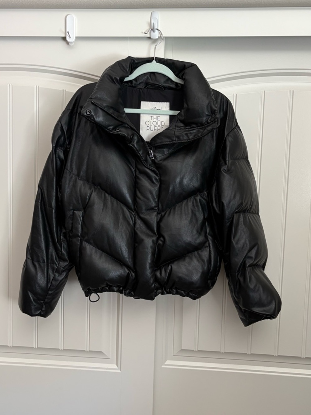 Aritzia Wilfred CLOUD PUFF vegan leather jacket black puffer size small